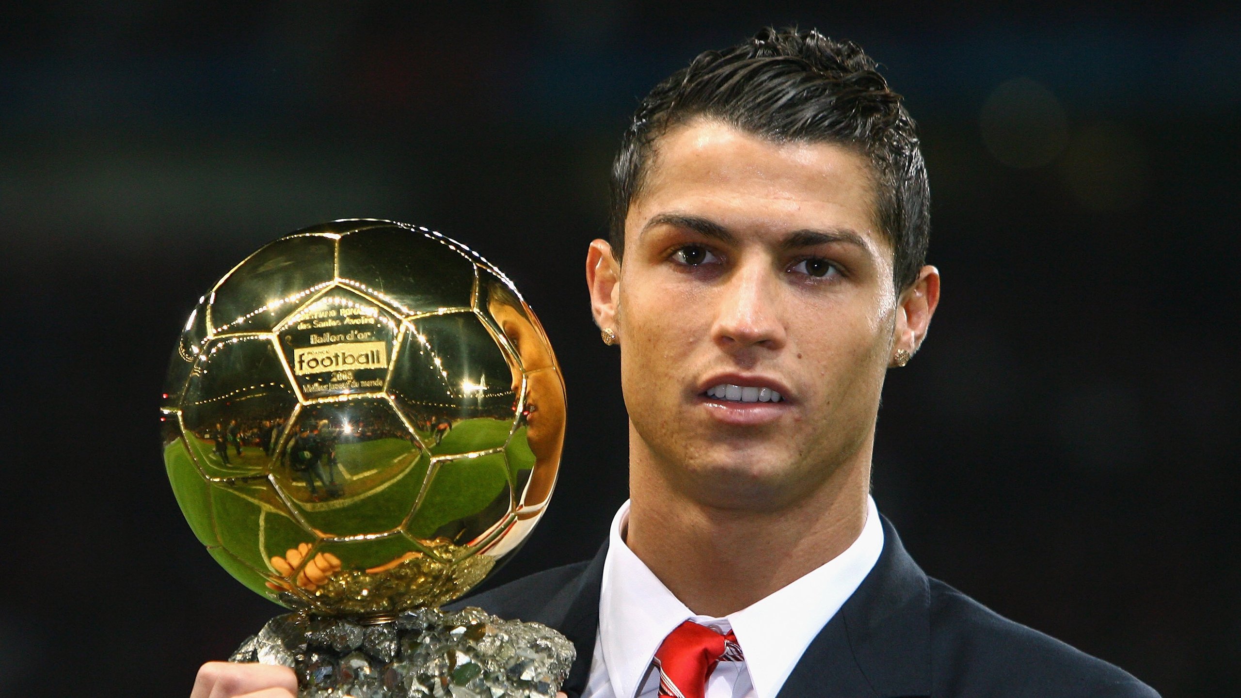 TheShy回归赛场，高光表现首场状态亮眼，西班牙队观众沸腾！