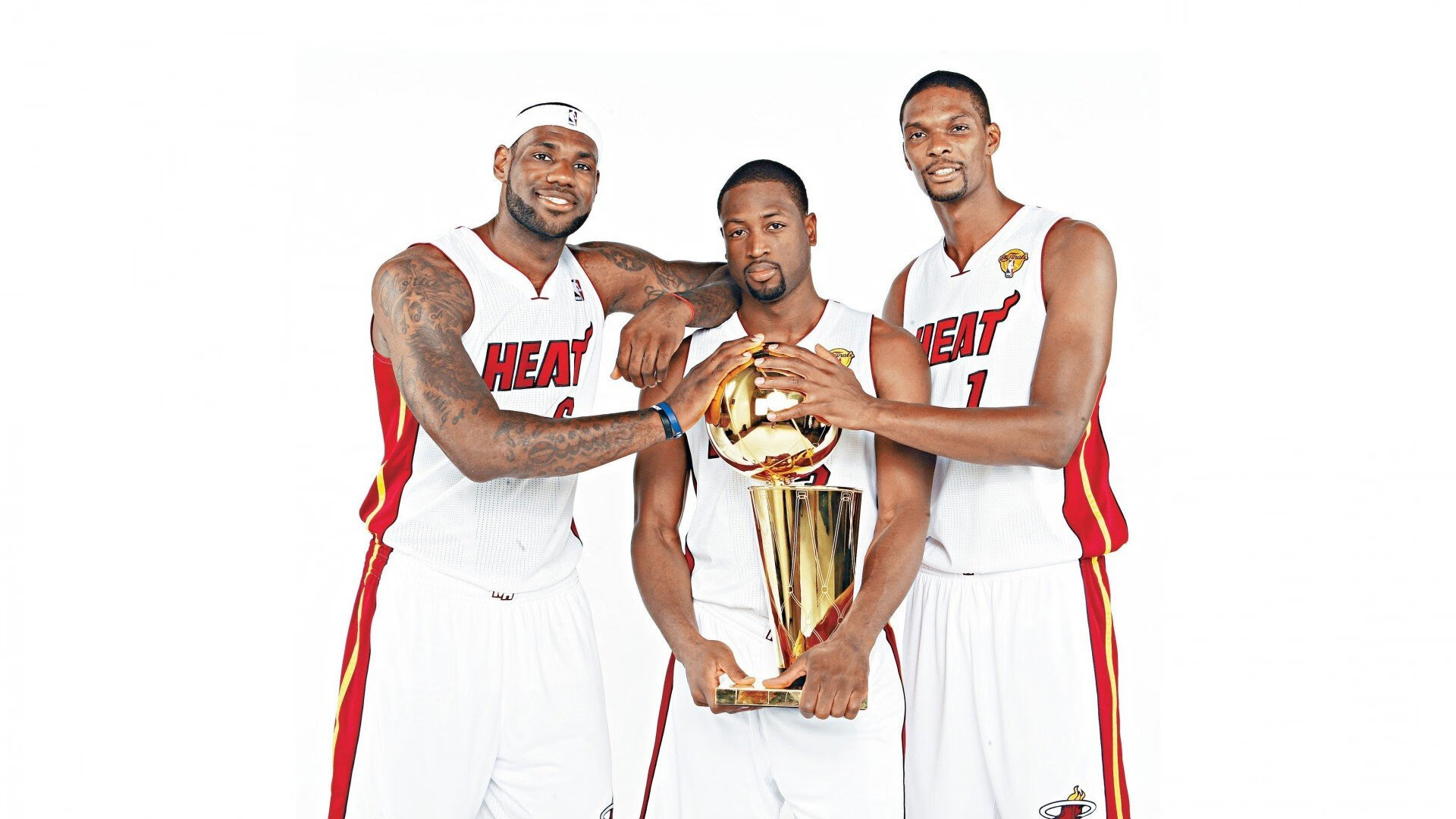 领先优势明显引爆全场！字母哥意外战胜雄鹿气势如虹延续