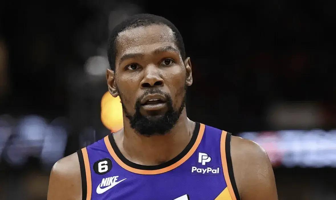 杜兰特爆冷击败加拿大队,势不可挡引爆全场!(2024美国男篮vs加拿大男篮高清录像) 杜兰特爆冷击败加拿大队,势不可挡引爆全场!(2024美国男篮vs加拿大男篮高清录像)